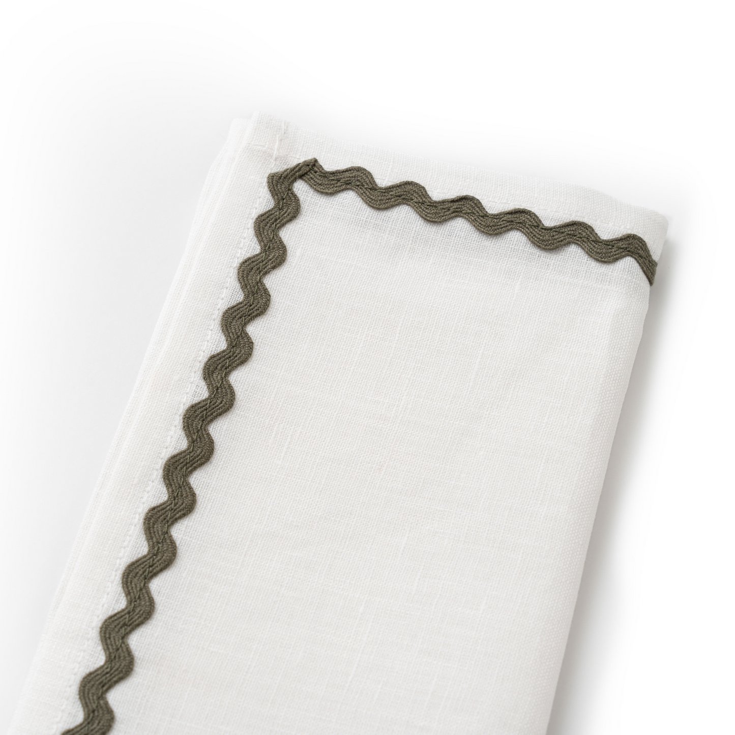 Linen Wave Napkins - Set of 4 - White with Olive Wave
