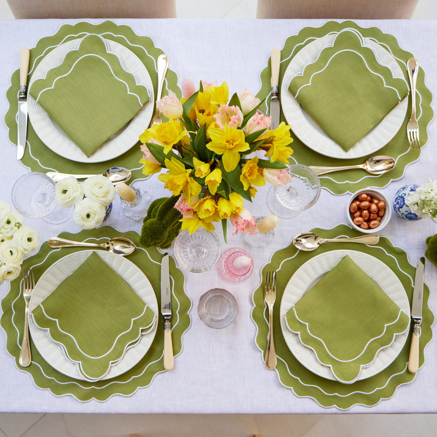 Set of 4 - Linen Scalloped Edged Napkins - Green