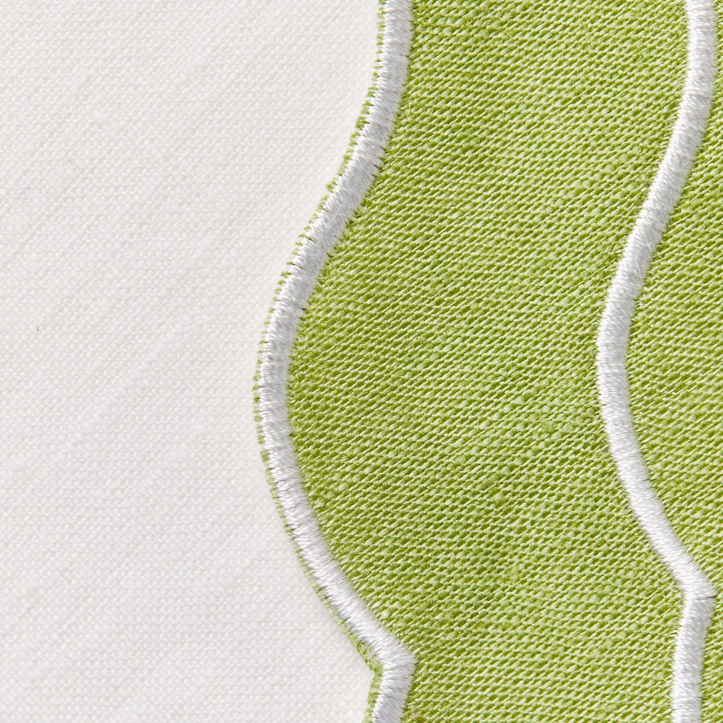 Set of 4 - Linen Scalloped Edged Placemats - Green